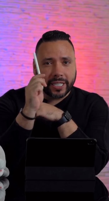 Él es Hugo Aguilar, el