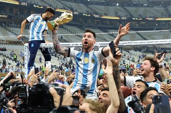 Lionel Messi festejando el título