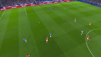 Marcó el gol en contra más insólito del año y se lesionó en la siguiente jugada: “Yo no vi esto en mi vida”