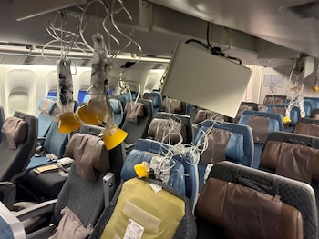 El interior del vuelo SQ321
