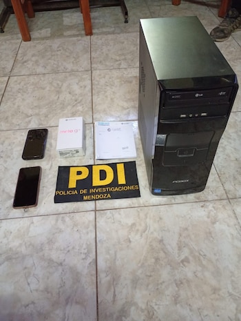 Denunciaron que realizaban certificados truchos de vacunación para familias antivacunas