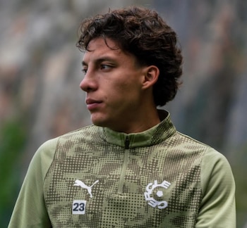 Pumas querría a Heriberto Jurado, extremo mexicano de 21 años del Cercle Brujas, como posible refuerzo. (Instagram/
