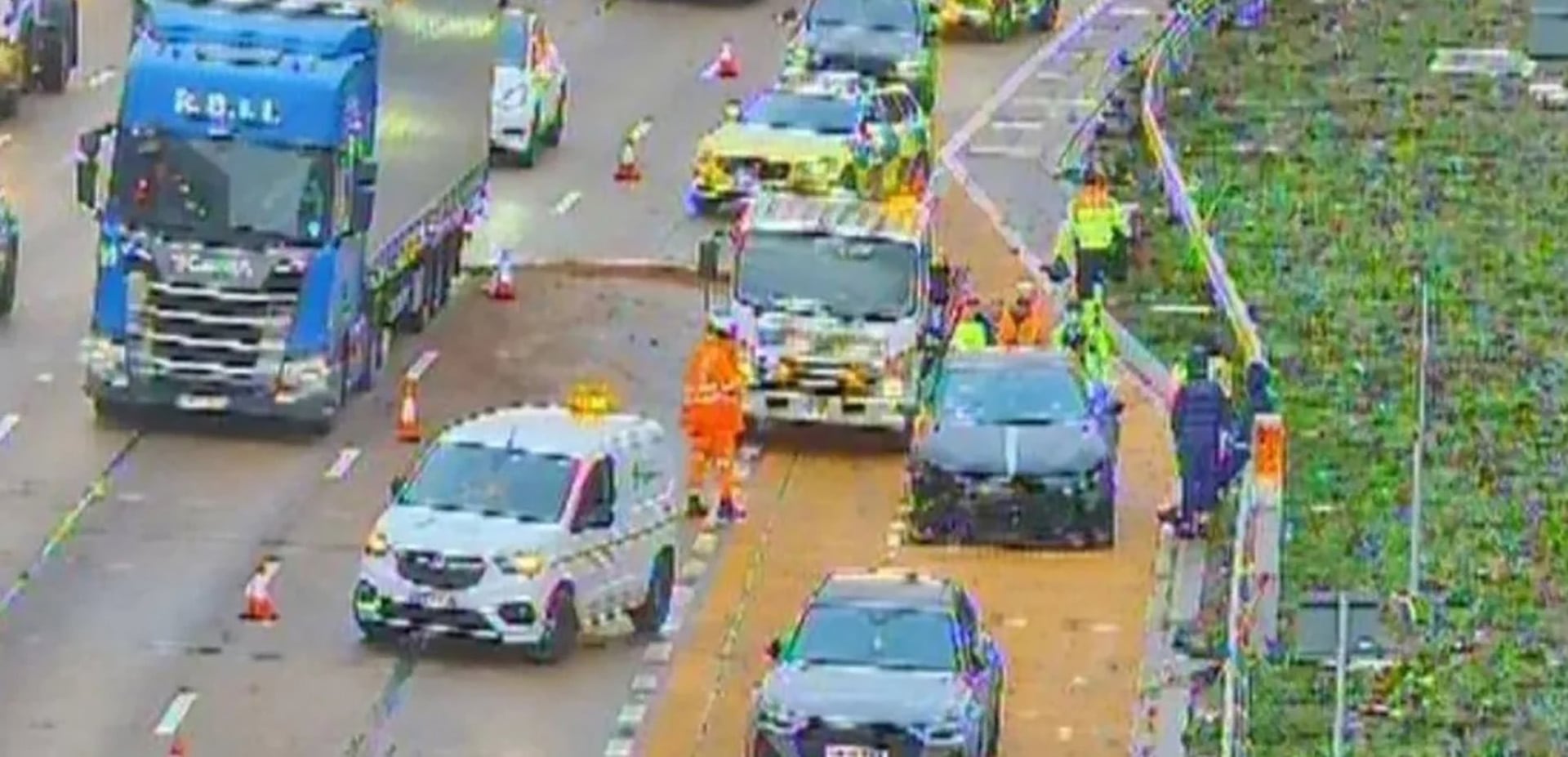 Imágenes tomadas de una cámara de tránsito