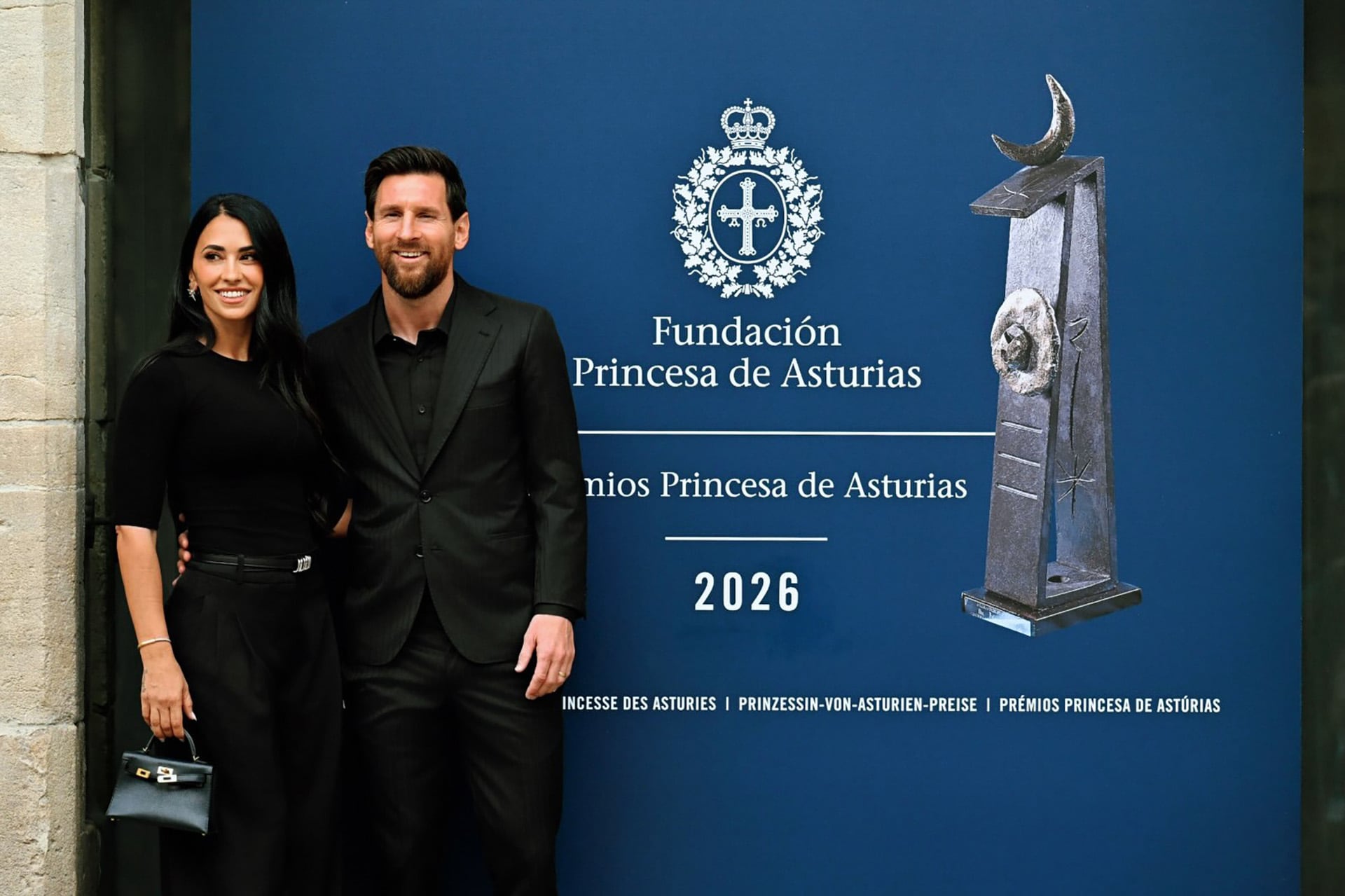 El sentido mensaje que Antonela Roccuzzo le dedicó a Lionel Messi tras ser distinguido con el Premio Princesa de Asturias: “Es un reconocimiento a tus valores”