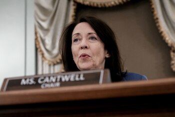 La senadora Maria Cantwell señaló