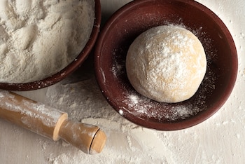 Masa de pizza casera (Adobe