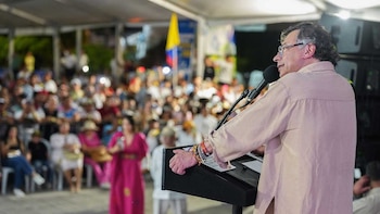 Emerson Martínez criticó la política de ‘paz total’ del Gobierno Petro y responsabilizó al Estado de la ruptura del diálogo y el aumento de la violencia regional - crédito Juan Diego Cano/Presidencia de la República