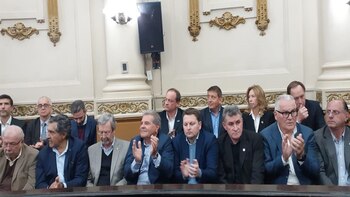 El ministro de Agricultura y