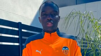 Diakhaby, el jugador del Valencia que sufrió un insulto racista, rompió el silencio: “Es intolerable, me ha dolido muchísimo”