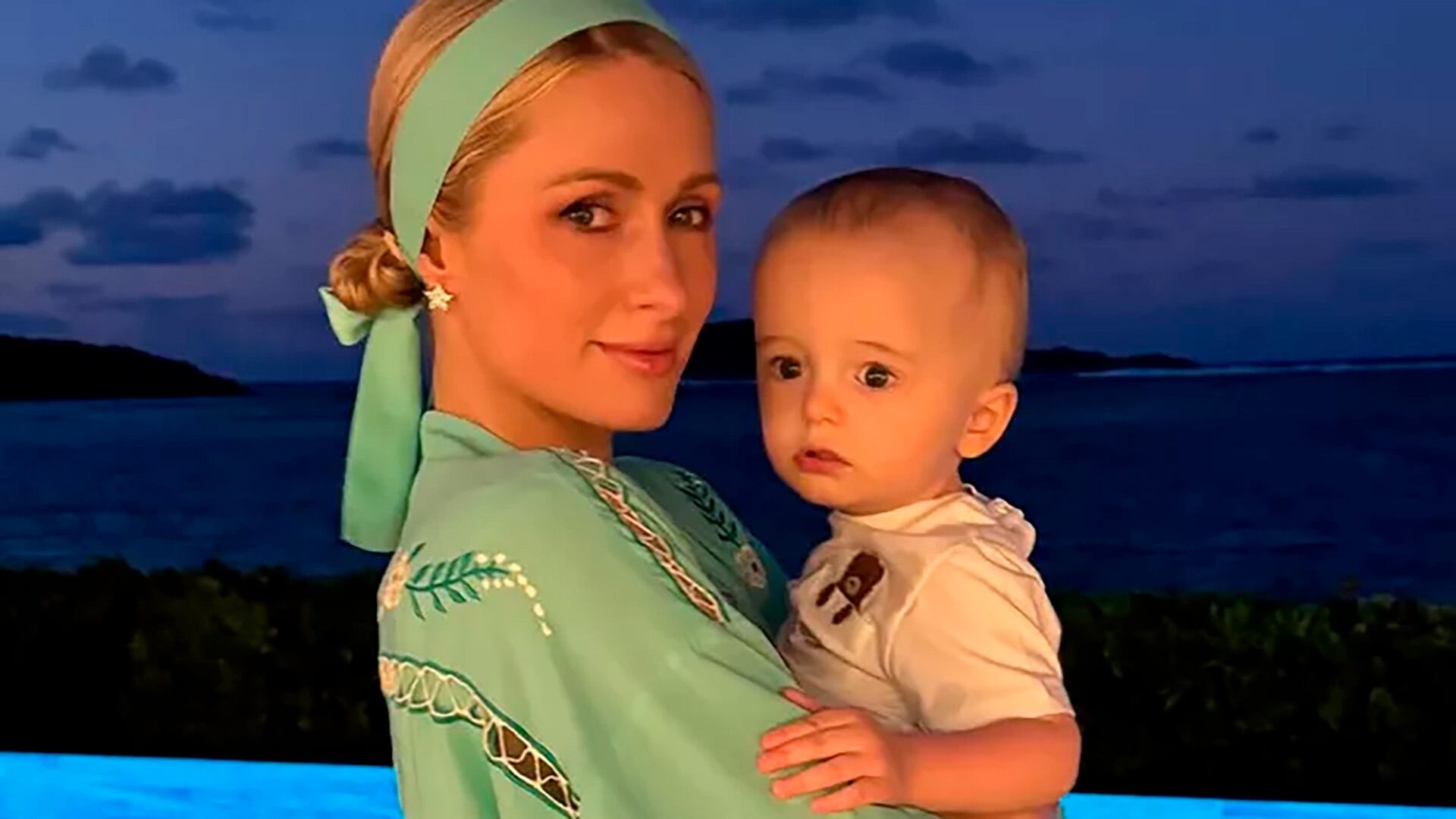 La famosa celebridad ha creado una gran comunidad conformada por mamás que la siguen en Instagram. (Crédito: Instagram / parishilton)