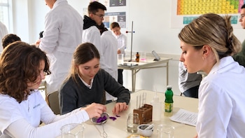 El Colegio Bayard cumplió 70 años de educar a partir de “una sólida formación académica y de valores”
