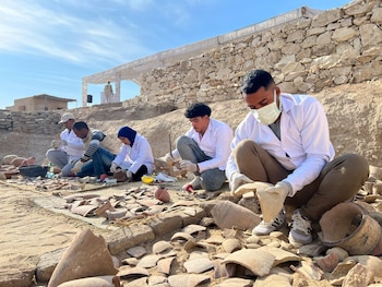 Arqueólogos del Ministerio de Turismo