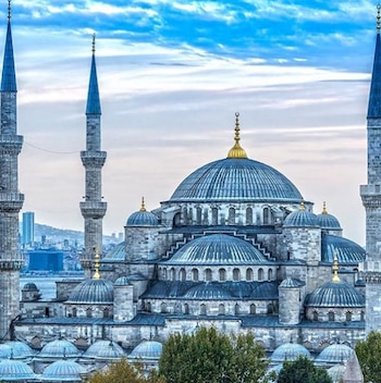 La mezquita azul cuenta con