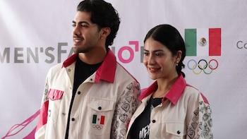 Quién diseñó los uniformes de