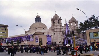 Iglesia de las Nazarenas : Jr. Huancavelica Intersección con la Av. Tacna. (Tv Perú)