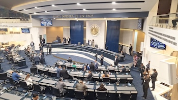 S. Com 57 votos a favor e um contra, os deputados apoiaram a acção proposta pelo Presidente Nayib Bukele através do Conselho de Ministros. (Foto: Jéssica García)
