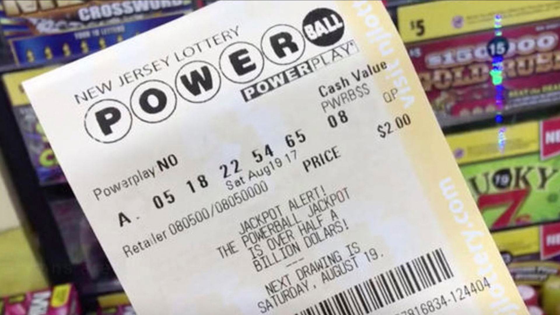 Powerball realiza su sorteo millonario cada lunes, miércoles y sábado (Archivo)