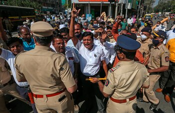 EFE/EPA/DIVYAKANT SOLANKI