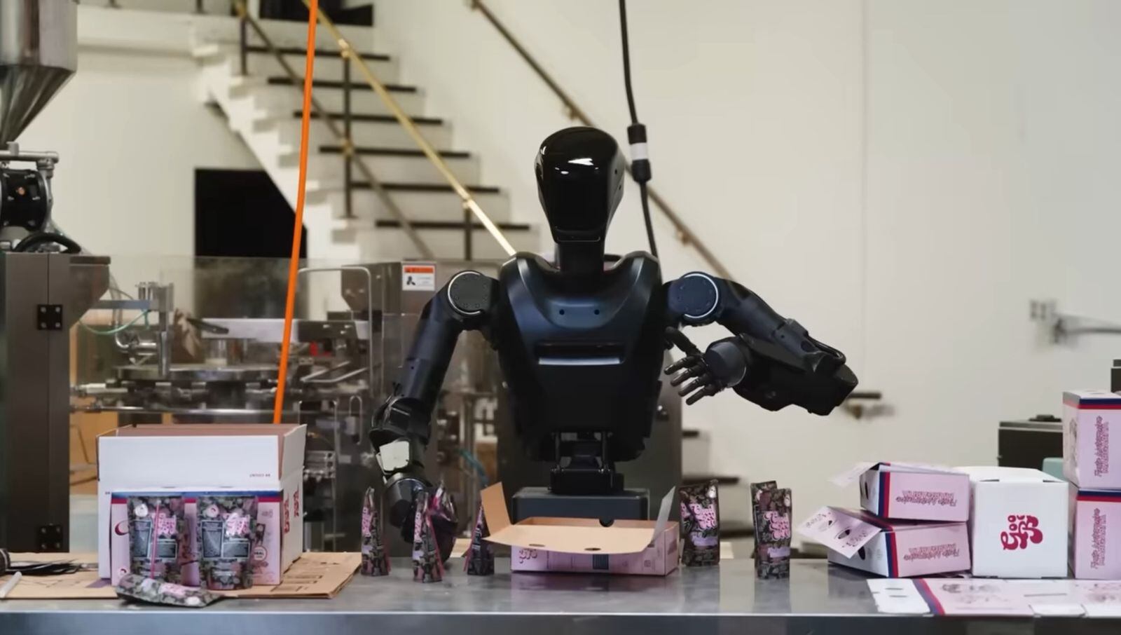 Foundation proyecta expandir la tecnología del Phantom MK-1 a la exploración espacial, en colaboración con SpaceX para misiones en Marte (Captura de video: YouTube)