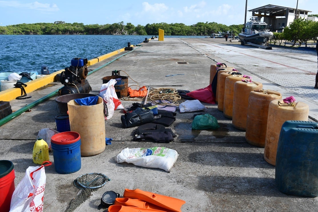 Pesca ilegal - San Andrés - Armada de Colombia- Cayo Quitasueño
