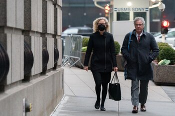 Los abogados defensores Laura A.