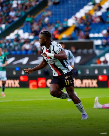 El jugador recientemente regresó de jugar el Mundial 2026.