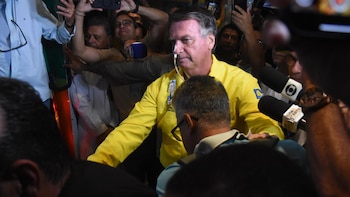 Bolsonaro continúa en cuidados intensivos