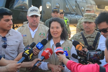 La presidenta Keiko Fujimori en la zona del Vraem para supervisar operaciones militares. (Gobierno de Perú)