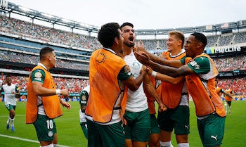 Palmeiras consiguió su primera victoria