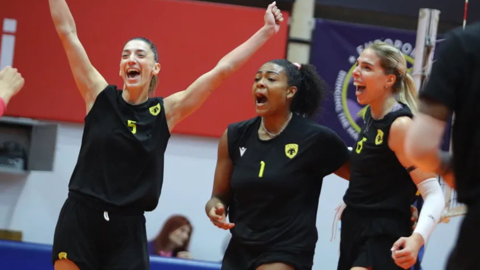 Ángela Leyva ya celebra sus primeros puntos con el AEK Atenas. Crédito: AEK