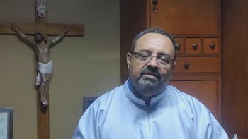 Tres denunciantes acusan al sacerdote