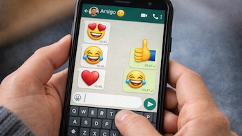 Que uses emojis 3D en WhatsApp será posible por este cambio de Google en Android 17