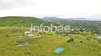 Vista aérea de la mansión en Maldonado del ex gremialista Marcelo Balcedo (Infobae)