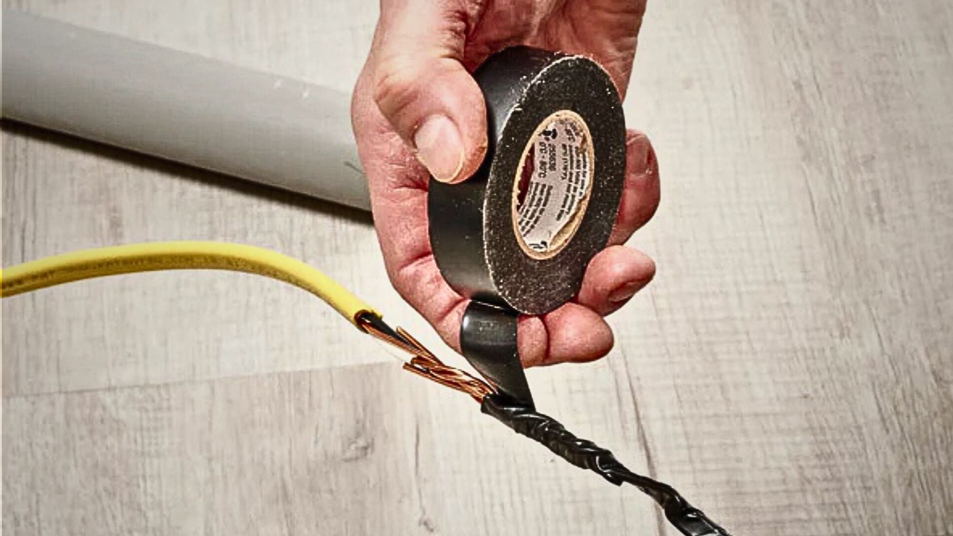 En Perú ingresan cada año cerca de 12 millones de productos eléctricos ilegales, según EPEI Perú, un problema que expone a personas e instalaciones a equipos sin normas técnicas.