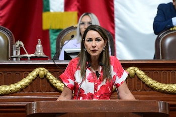 La diputada de Morena Leonor Gómez Otegui presentó ante el Congreso de la Ciudad de México una iniciativa para reconocer el derecho a la desconexión digital de las y los servidores públicos