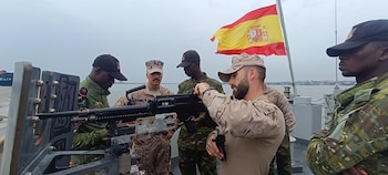 Militares españoles en el despliegue del buque 'Furor' de la Armada en el golfo de Guinea (EMAD)