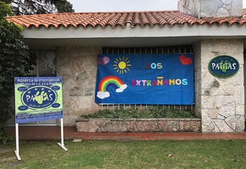 La puerta del Jardín Patitas