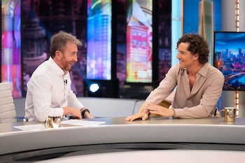 En el programa, el cantante detalló el proceso creativo de su nuevo disco y su apuesta por el sonido analógico