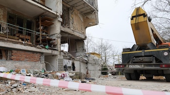 Rusia denuncia un ataque masivo de drones ucranianos contra Sebastopol con al menos un muerto y tres heridos