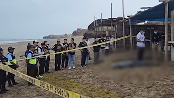 Hallan cuerpo de mujer calcinado y con 11 balazos en playa Cabeza de León: Fiscalía investiga crimen ocurrido al sur de Huacho