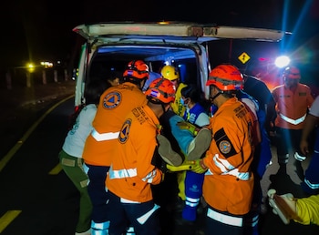 Un motociclista falleció y al