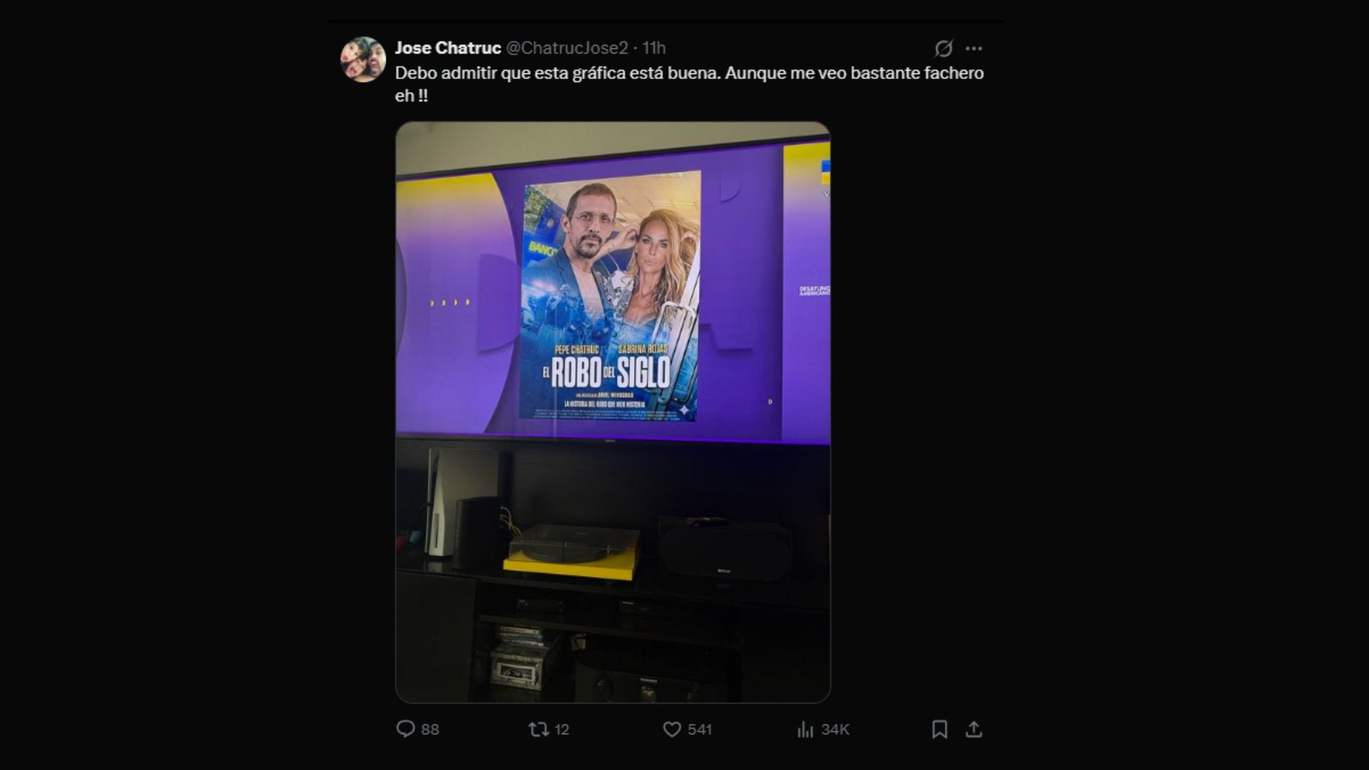 El exfutbolista Pepe Chatruc comparte en redes sociales su entusiasmo al ver en televisión el póster de la película