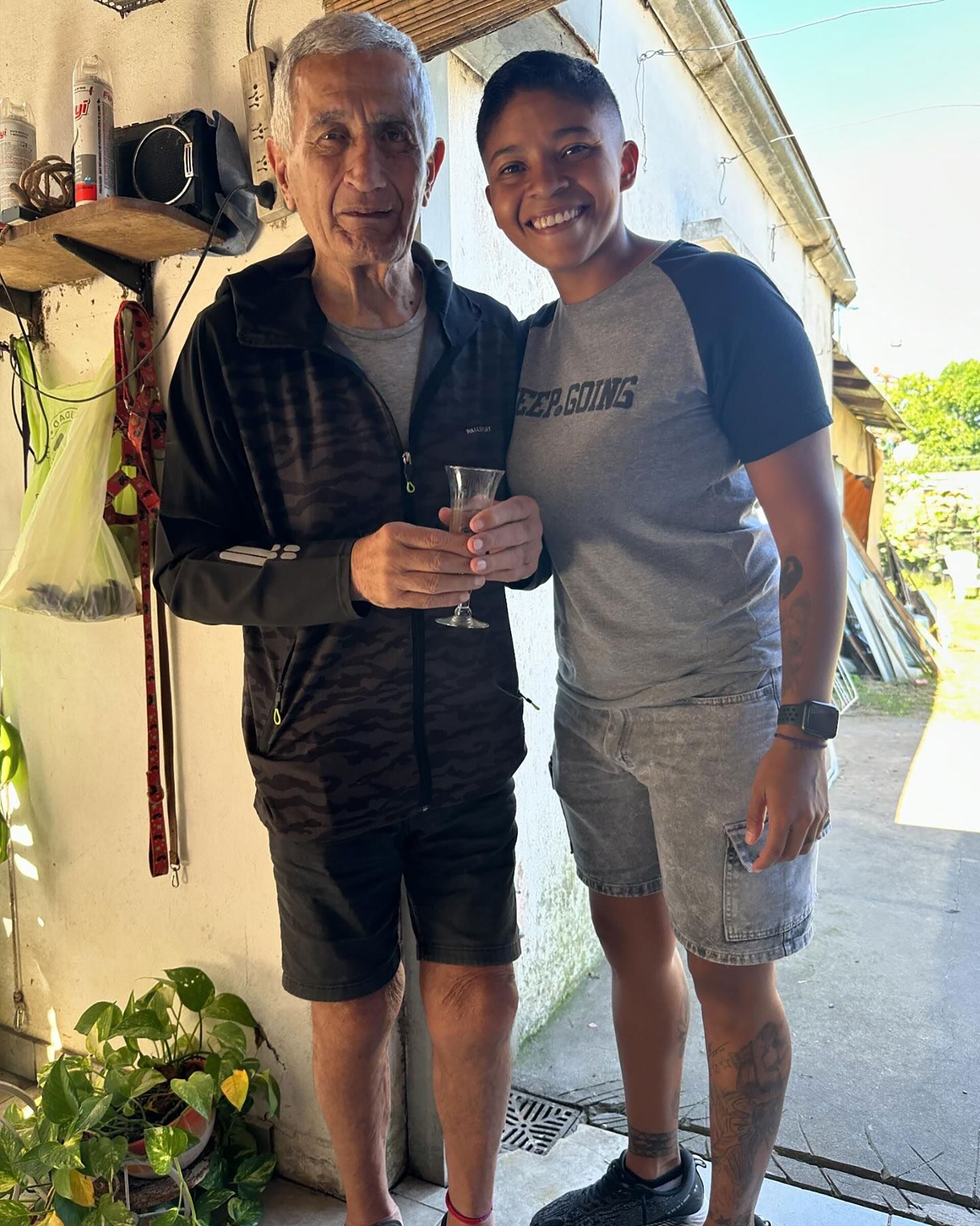 Agustina Amaro en el cumpleaños de su novio, Juan Ramón Verón, de 80 años (@amaroagustina)