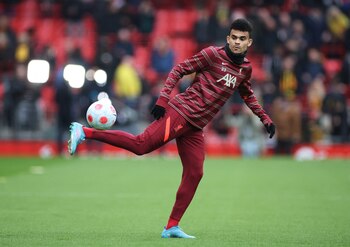Soccer Football - Premier League - Liverpool v Watford - Anfield, Liverpool, Britain - April 2, 2022 Liverpool's Luis Diaz during the warm up before the match REUTERS/Phil Noble EDITORIAL USE ONLY. No use with unauthorized audio, video, data, fixture lists, club/league logos or 'live' services. Online in-match use limited to 75 images, no video emulation. No use in betting, games or single club /league/player publications. Please contact your account representative for further details.