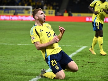 La ausencia de Dejan Kulusevski en la lista final de Suecia para el Mundial 2026 genera incertidumbre sobre su futuro futbolístico (Claudio Bresciani/TT News Agency via REUTERS)