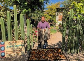 Su taller está en Teotitlán