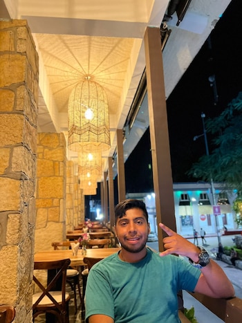 El acapulqueño vende 3 empanadas