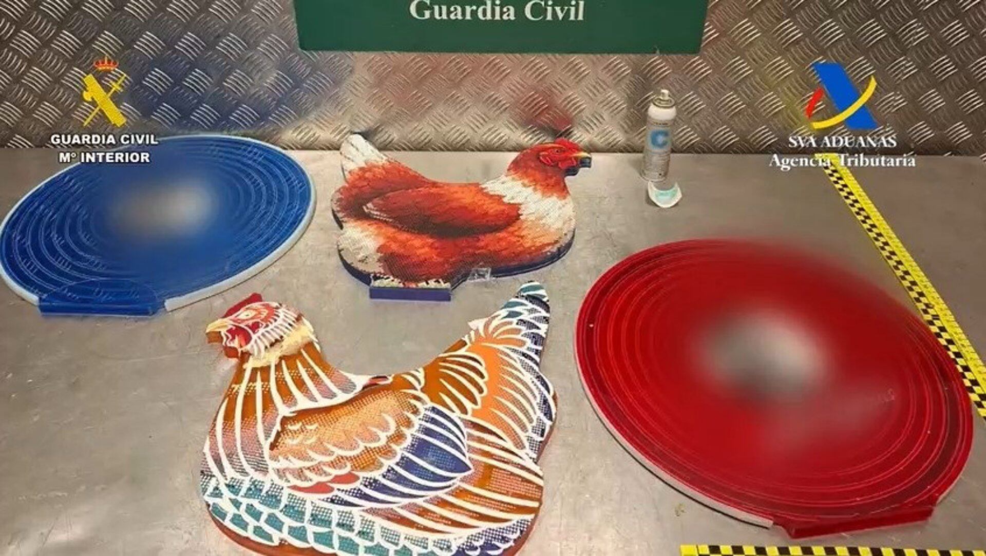 Incautados en Barajas más de 6 kilos de cocaína en piezas artesanales