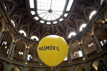 Un globo con el logo