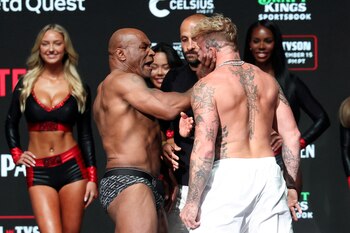 Mike Tyson se presentará esta noche en Texas (Mandatory Credit: Kevin Jairaj)